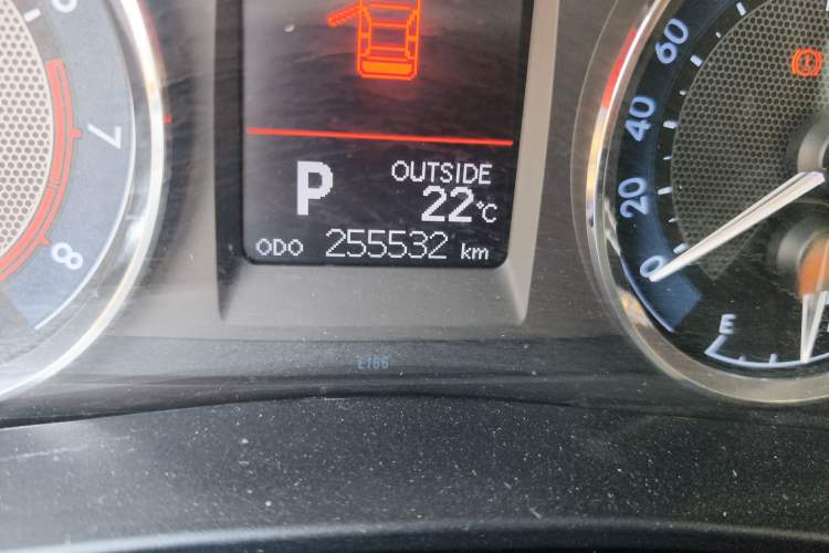 Used Toyota Corolla 2014 1.6L CVT GL-i Leather Edition Odometer Close Up