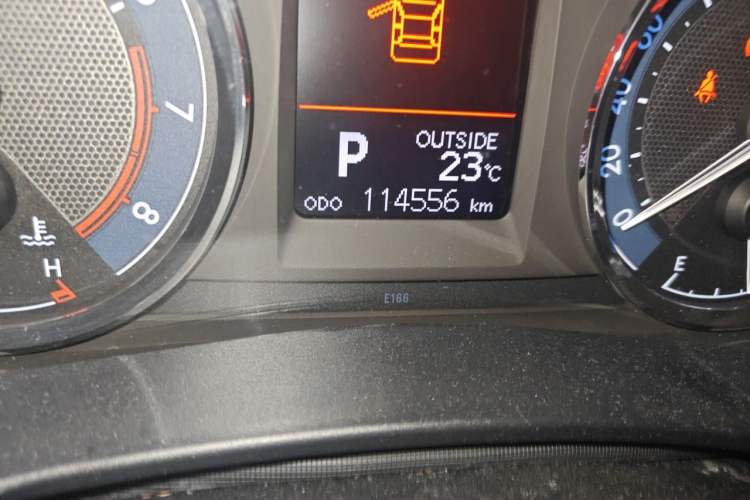 Used Toyota Corolla 2014 1.6L CVT GL-i Odometer Close Up