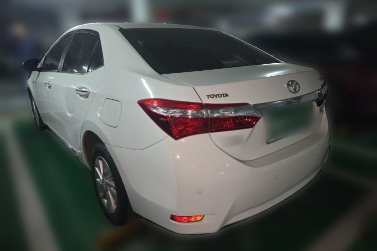 Used Toyota Corolla 2014 1.6L CVT GL-i Rear Left 45 Deg