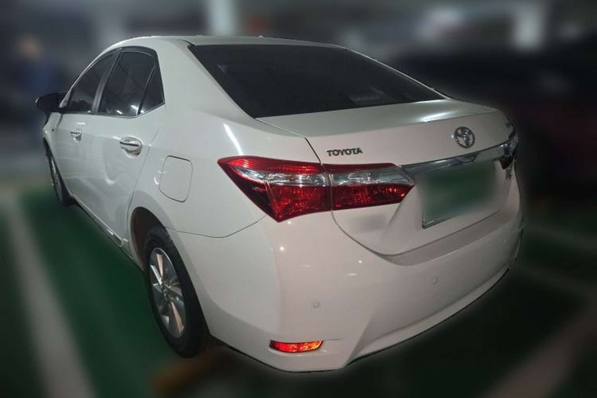 Used Toyota Corolla 2014 1.6L CVT GL-i Rear Left 45 Deg