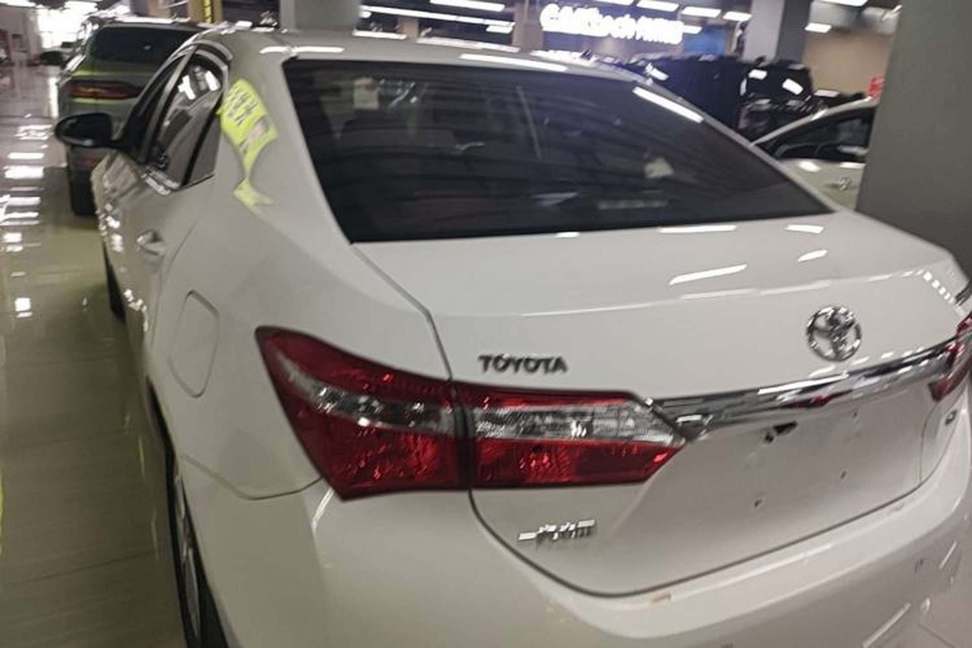 Used Toyota Corolla 2014 1.6L CVT GL Rear Left 45 Deg
