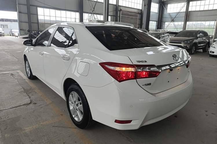 Used Toyota Corolla 2014 1.6L CVT GL Rear Left 45 Deg