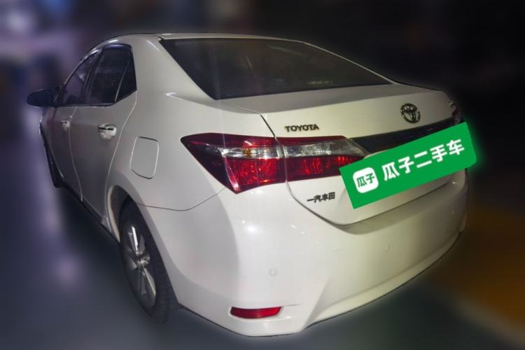 Used Toyota Corolla 2014 1.6L CVT GL-i Rear Left 45 Deg