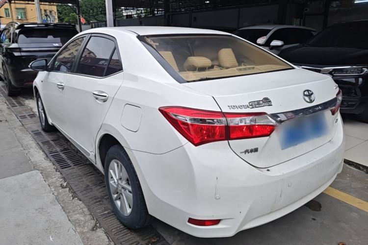 Used Toyota Corolla 2014 1.6L CVT GL-i Rear Left 45 Deg