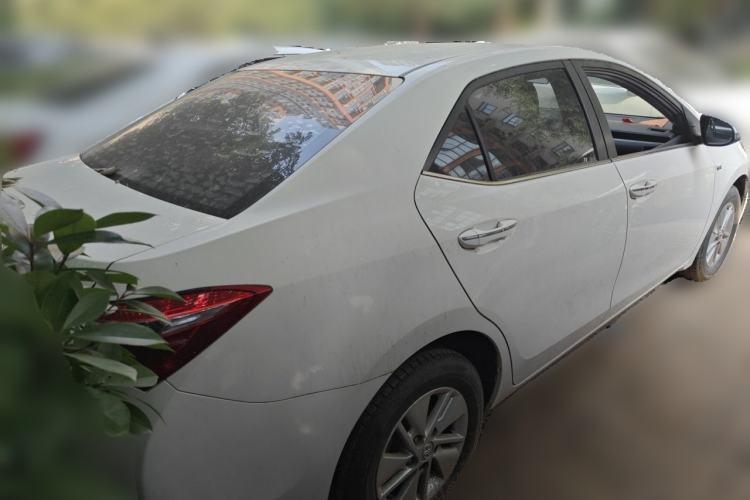 Used Toyota Corolla 2014 1.6L CVT GL Rear Right 45 Deg