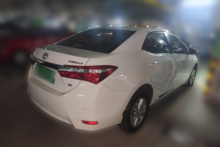 Used Toyota Corolla 2014 1.6L CVT GL-i Rear Right 45 Deg