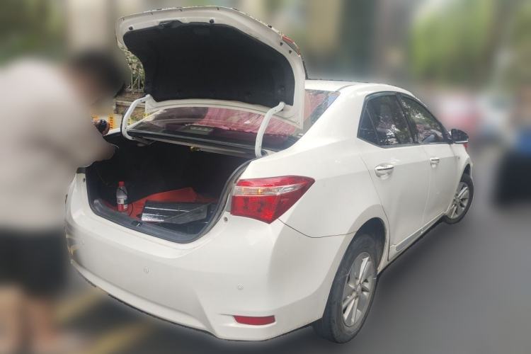 Used Toyota Corolla 2014 1.6L CVT GL-i Rear Right 45 Deg