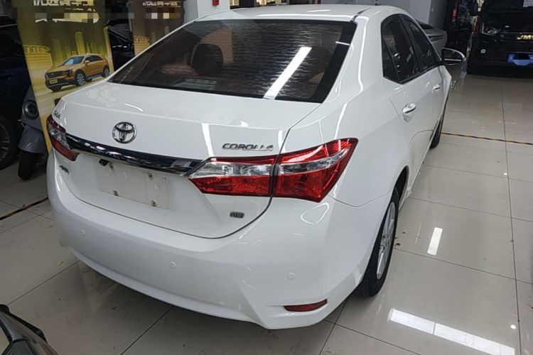 Used Toyota Corolla 2014 1.6L CVT GL-i Rear Right 45 Deg