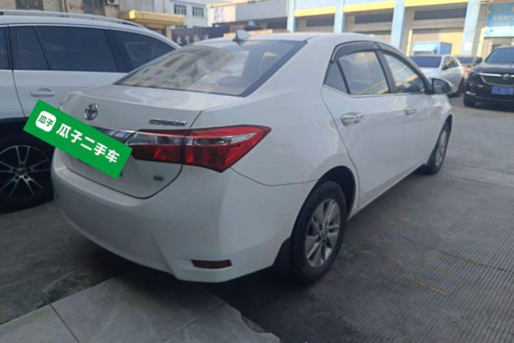 Used Toyota Corolla 2014 1.6L CVT GL Rear Right 45 Deg