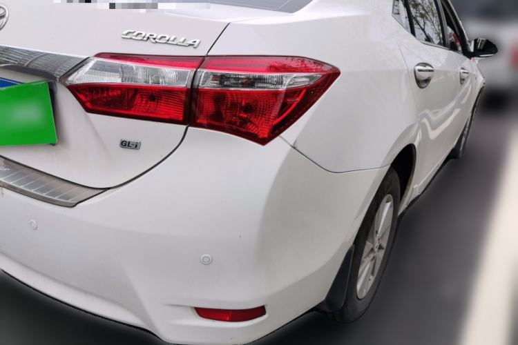 Used Toyota Corolla 2014 1.6L CVT GL-i Rear Right 45 Deg
