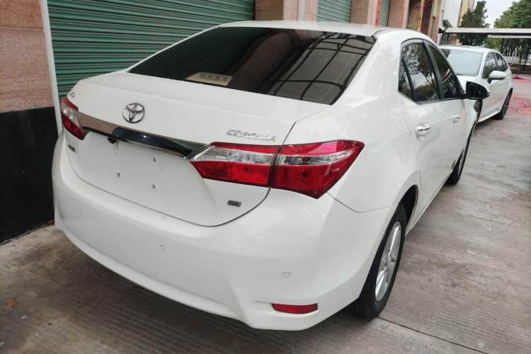 Used Toyota Corolla 2014 1.6L CVT GL Rear Right 45 Deg