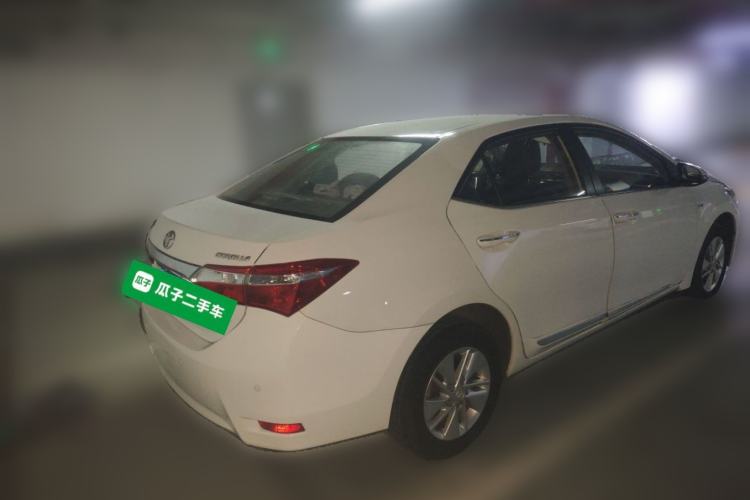 Used Toyota Corolla 2014 1.6L CVT GL-i Rear Right 45 Deg