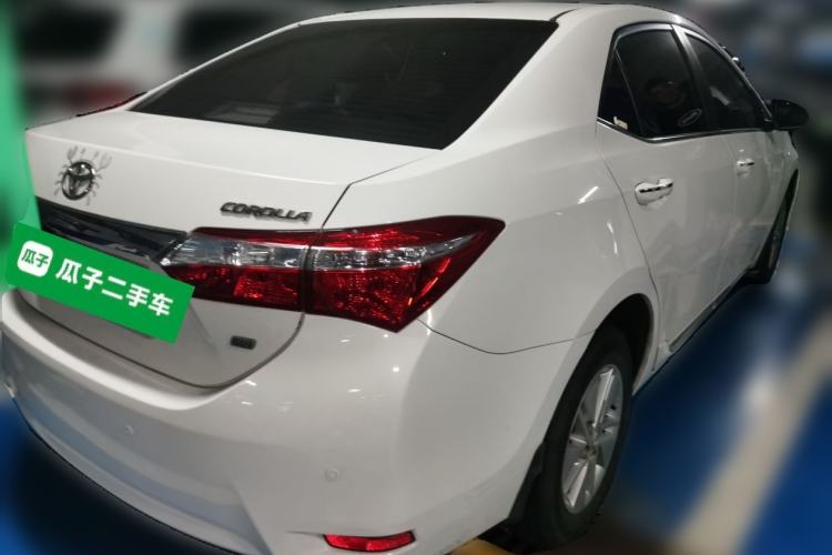 Used Toyota Corolla 2014 1.6L CVT GL-i Rear Right 45 Deg
