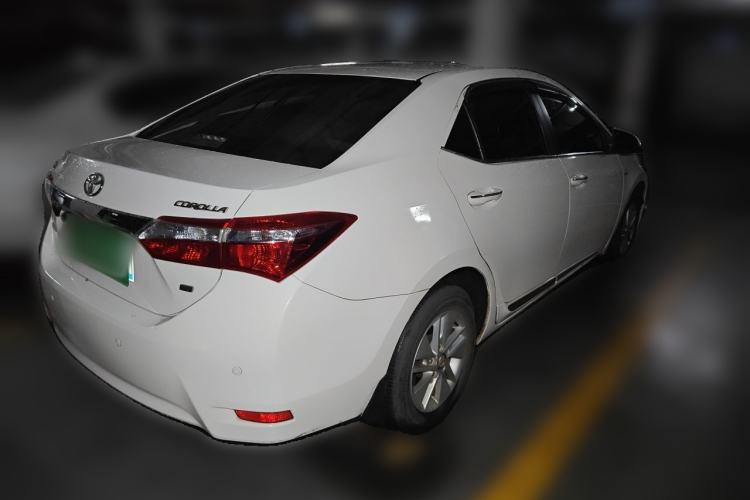 Used Toyota Corolla 2014 1.6L CVT GL-i Rear Right 45 Deg