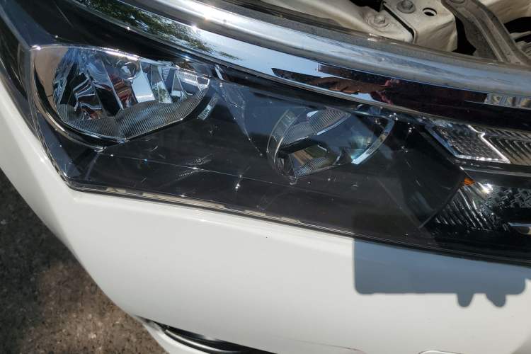 Used Toyota Corolla 2014 1.6L CVT GL Right Front Headlight