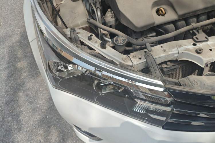 Used Toyota Corolla 2014 1.6L CVT GL Right Front Headlight