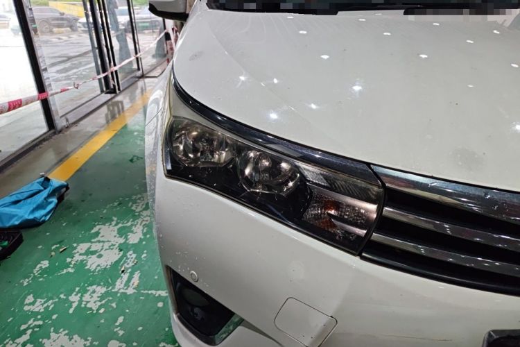 Used Toyota Corolla 2014 1.6L CVT GL-i Right Front Headlight