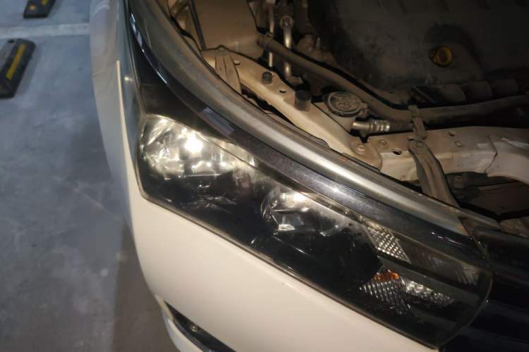 Used Toyota Corolla 2014 1.6L CVT GL Right Front Headlight