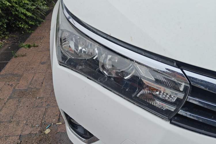 Used Toyota Corolla 2014 1.6L CVT GL Right Front Headlight