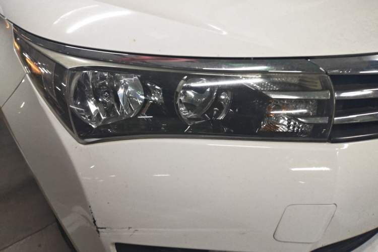 Used Toyota Corolla 2014 1.6L Manual GL Right Front Headlight