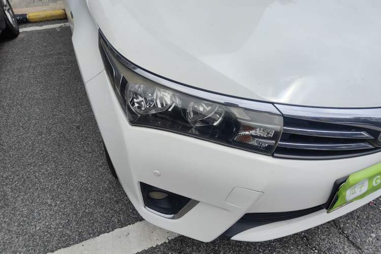 Used Toyota Corolla 2014 1.6L CVT GL Right Front Headlight