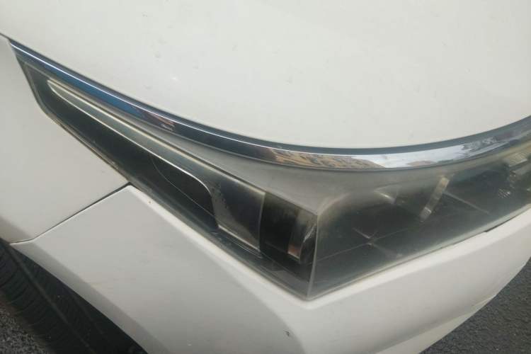 Used Toyota Corolla 2014 1.6L CVT GL Right Front Headlight