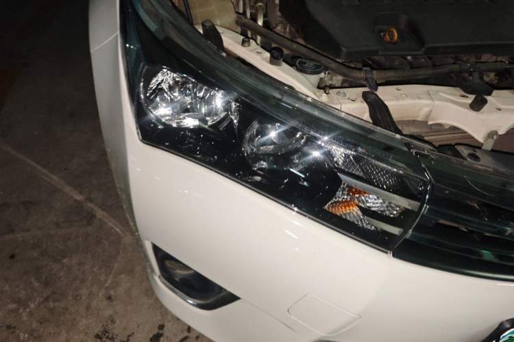 Used Toyota Corolla 2014 1.6L CVT GL Right Front Headlight