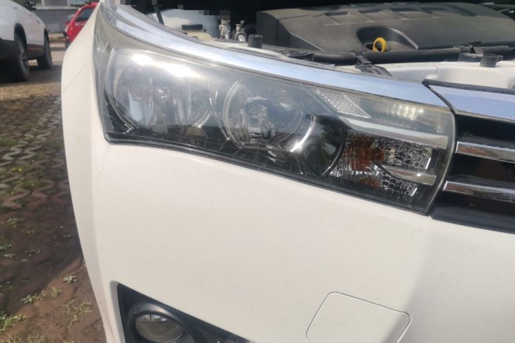 Used Toyota Corolla 2014 1.6L CVT GL Right Front Headlight