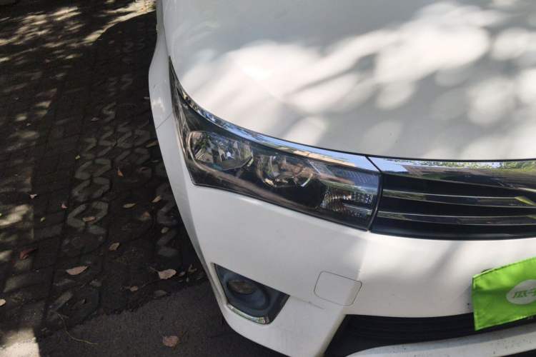 Used Toyota Corolla 2014 1.6L CVT GL Right Front Headlight