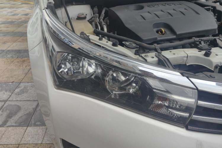 Used Toyota Corolla 2014 1.6L CVT GL Right Front Headlight