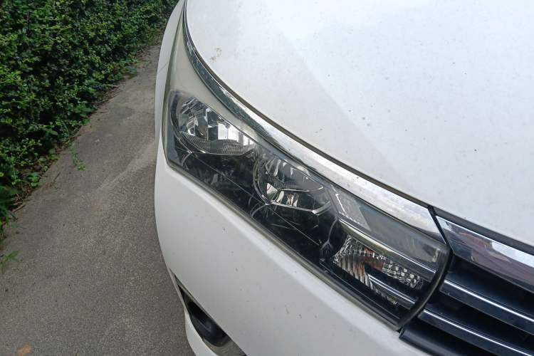 Used Toyota Corolla 2014 1.6L CVT GL Right Front Headlight
