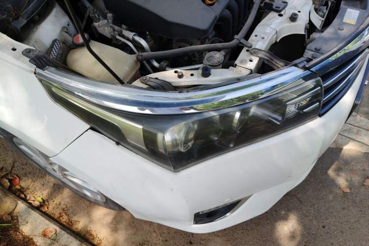 Used Toyota Corolla 2014 1.6L CVT GL-i Leather Edition Right Front Headlight