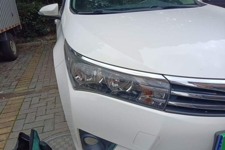 Used Toyota Corolla 2014 1.6L CVT GL Right Front Headlight