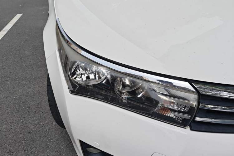 Used Toyota Corolla 2014 1.6L CVT GL-i Leather Edition Right Front Headlight