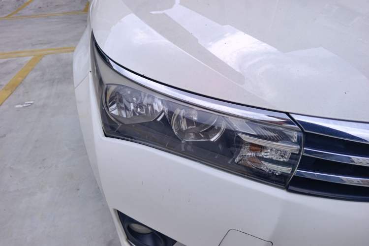 Used Toyota Corolla 2014 1.6L CVT GL Right Front Headlight