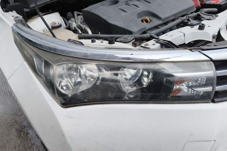 Used Toyota Corolla 2014 1.6L CVT GL Right Front Headlight