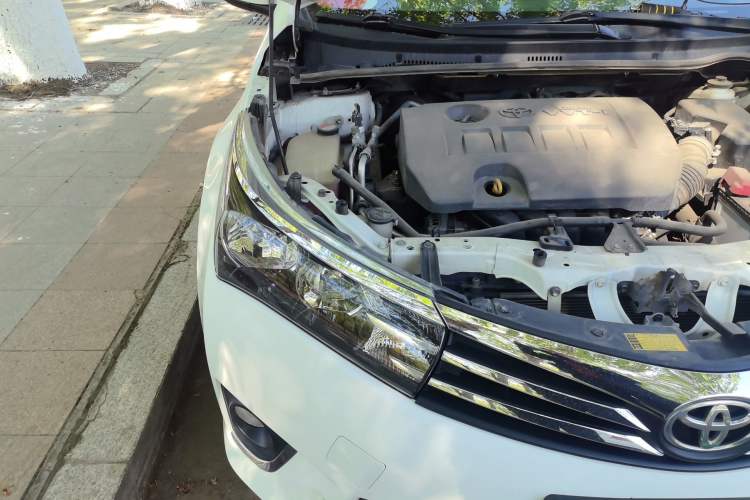 Used Toyota Corolla 2014 1.6L CVT GL Right Front Headlight