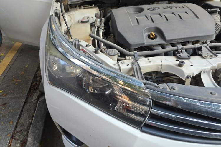 Used Toyota Corolla 2014 1.6L CVT GL Right Front Headlight