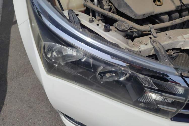 Used Toyota Corolla 2014 1.6L CVT GL Right Front Headlight