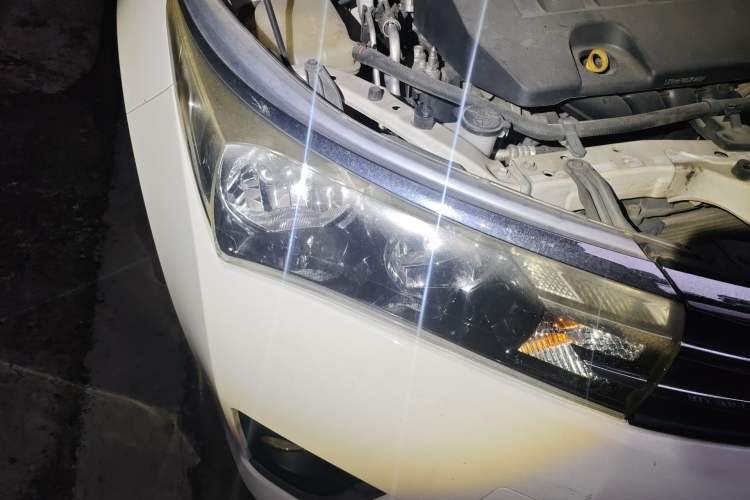 Used Toyota Corolla 2014 1.6L CVT GL Right Front Headlight
