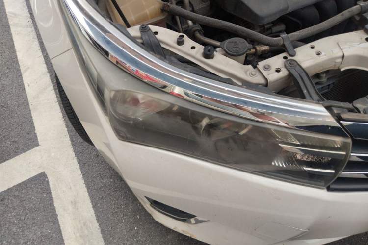 Used Toyota Corolla 2014 1.6L CVT GL Right Front Headlight