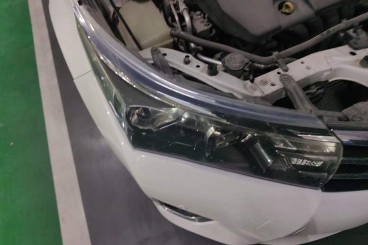 Used Toyota Corolla 2014 1.6L CVT GL-i Leather Edition Right Front Headlight