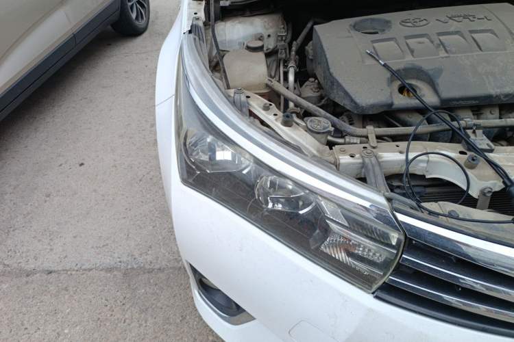 Used Toyota Corolla 2014 1.6L CVT GL Right Front Headlight