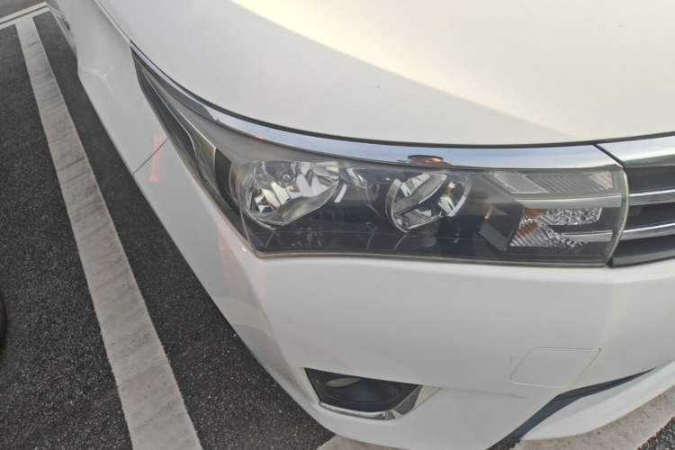 Used Toyota Corolla 2014 1.6L CVT GL Right Front Headlight