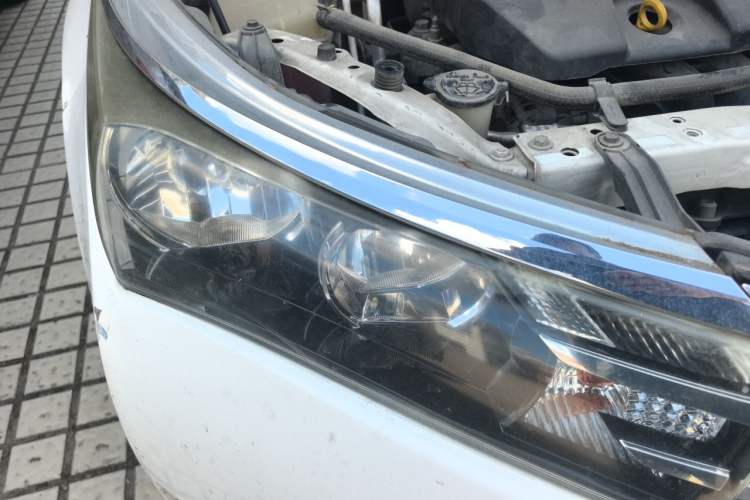 Used Toyota Corolla 2014 1.6L CVT GL Right Front Headlight