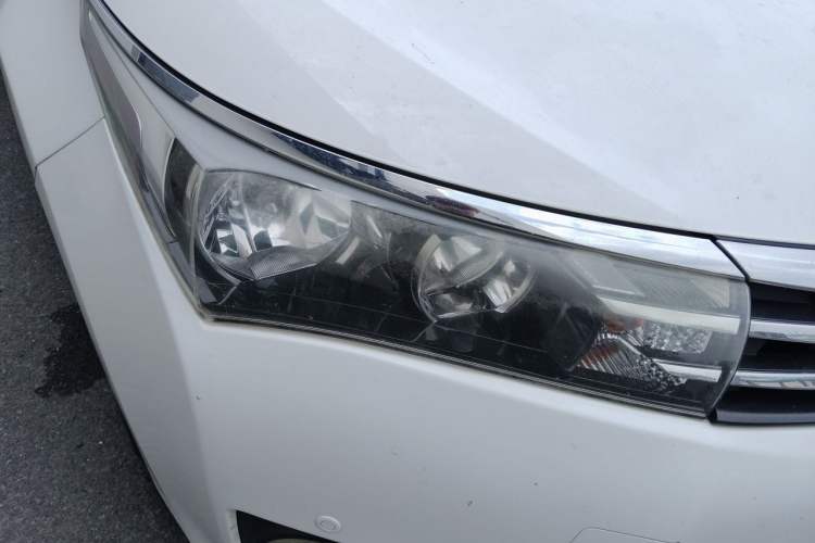 Used Toyota Corolla 2014 1.6L CVT GL-i Leather Edition Right Front Headlight