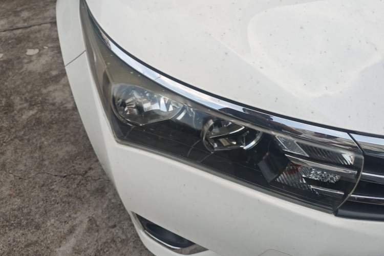 Used Toyota Corolla 2014 1.6L CVT GL Right Front Headlight