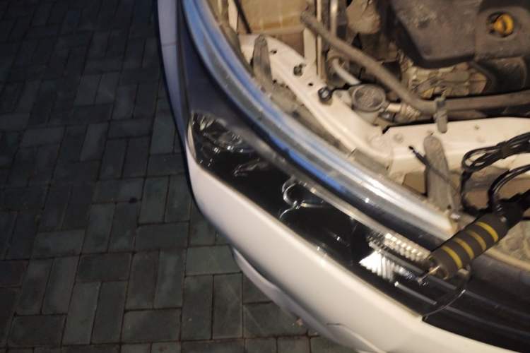 Used Toyota Corolla 2014 1.6L Manual GL Right Front Headlight