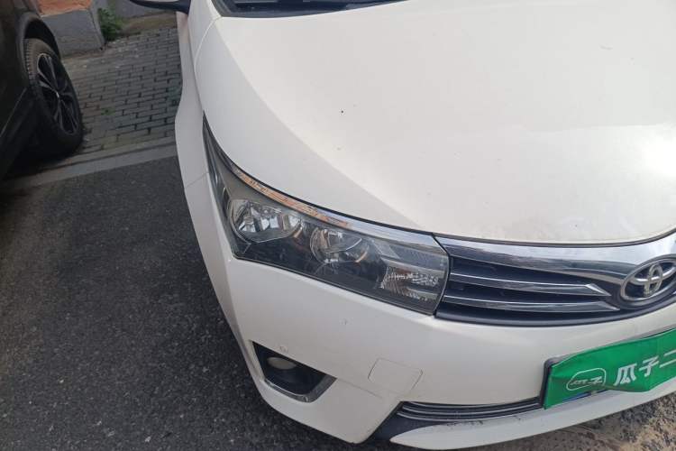 Used Toyota Corolla 2014 1.6L CVT GL-i Leather Edition Right Front Headlight