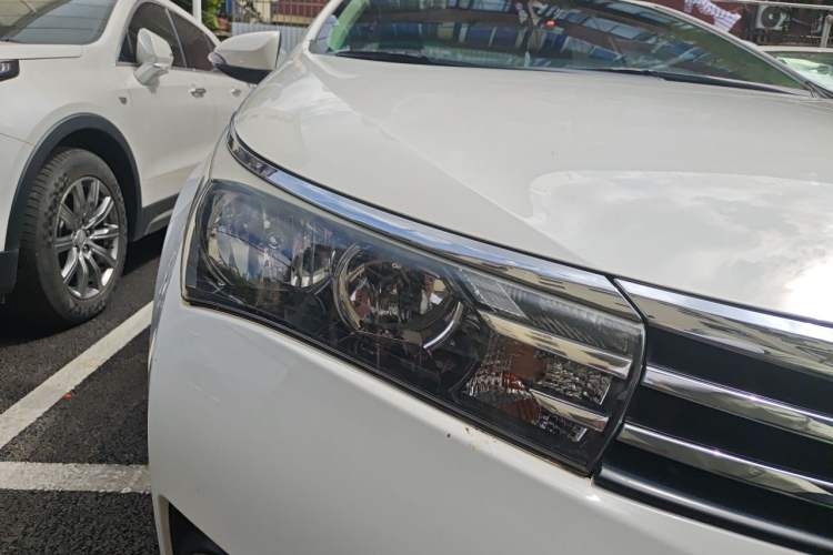 Used Toyota Corolla 2014 1.6L CVT GL Right Front Headlight